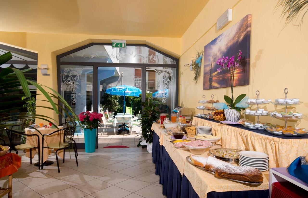 Hotel Milano Gatteo a Mare Bagian luar foto